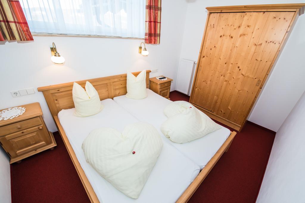 Aparthotel Ederhof Schlanitzen Стая снимка